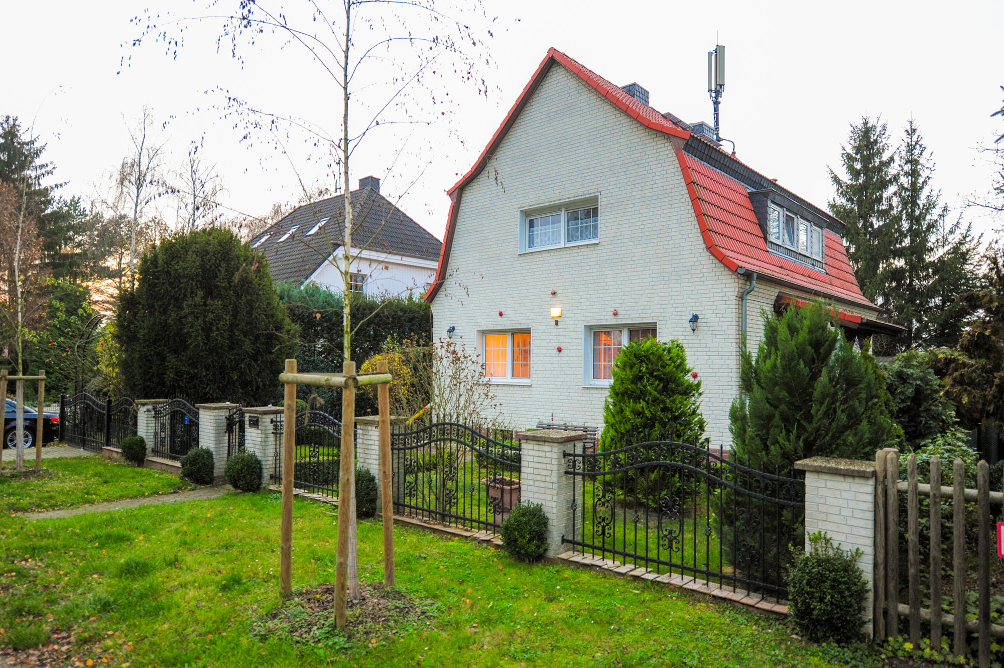 Gepflegtes Einfamilienhaus mit kleinem Zusatzeinkommen in